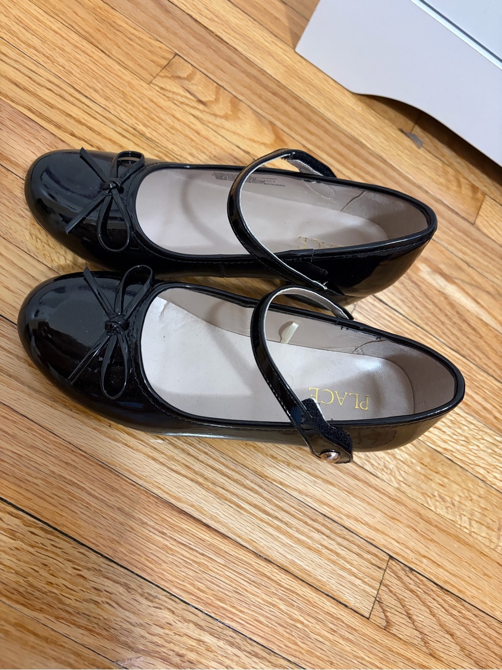 The Children's Place Black Patent Mary Jane Flats with Bow